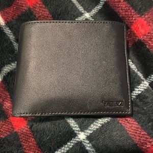 Tumi ID Lock Wallet
